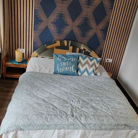 2 Rooms Retro Guesthouse In A Silent Garden 베체스 외부 사진